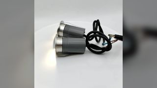 1E82512 Qual classificação IP é necessária para luminárias de parede em climas chuvosos?