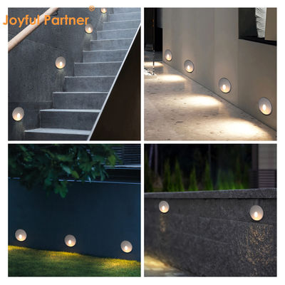 2W Luz LED DC24V Luzes de passo Branco quente IP65 impermeável Escalão de luz de parede com montagem de plástico